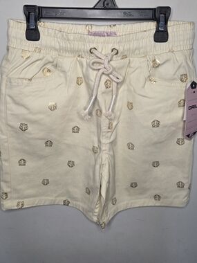 Men's Cream Drawstring Flat Front Shorts with Gold Accent
